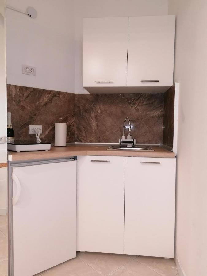 Apartman Dunja S Βελιγράδι Εξωτερικό φωτογραφία